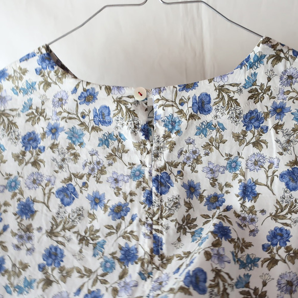 100％純棉荷葉袖襯衫（免費/花卉圖案） 第9張的照片