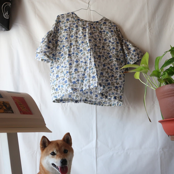 100％純棉荷葉袖襯衫（免費/花卉圖案） 第10張的照片