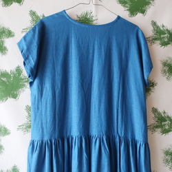 亞麻棉質褶皺連衣裙（免費/藍色） 第10張的照片