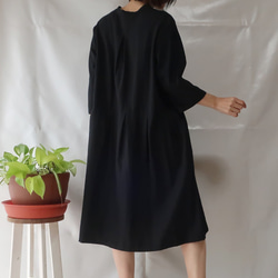 亞麻棉質立領連衣裙（免費/黑色） 第9張的照片