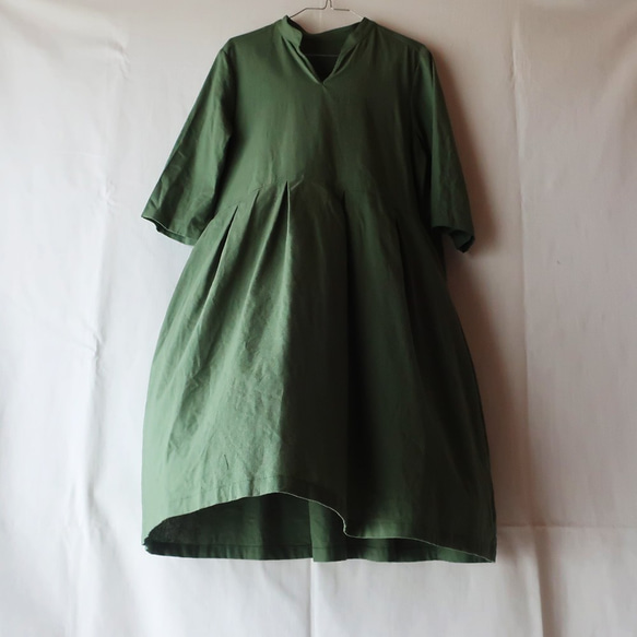 亞麻棉質立領連衣裙（免費/綠色） 第2張的照片