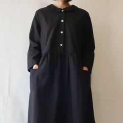 100％棉質純色連衣裙（免費/黑色） 第4張的照片