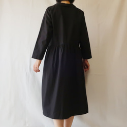 100％棉質純色連衣裙（免費/黑色） 第9張的照片