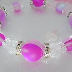 ピンクピンク水晶ブレス 2枚目の画像