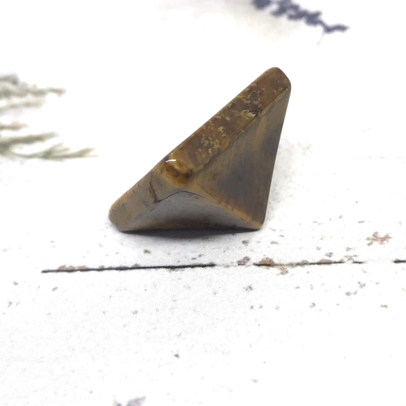 383. 天然石　タイガーアイ  ヘアゴム   ピラミッド 7枚目の画像