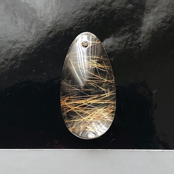 ルチルクォーツ[44] 12Cts 穴あきルース 天然石 天然石 Attic Natura