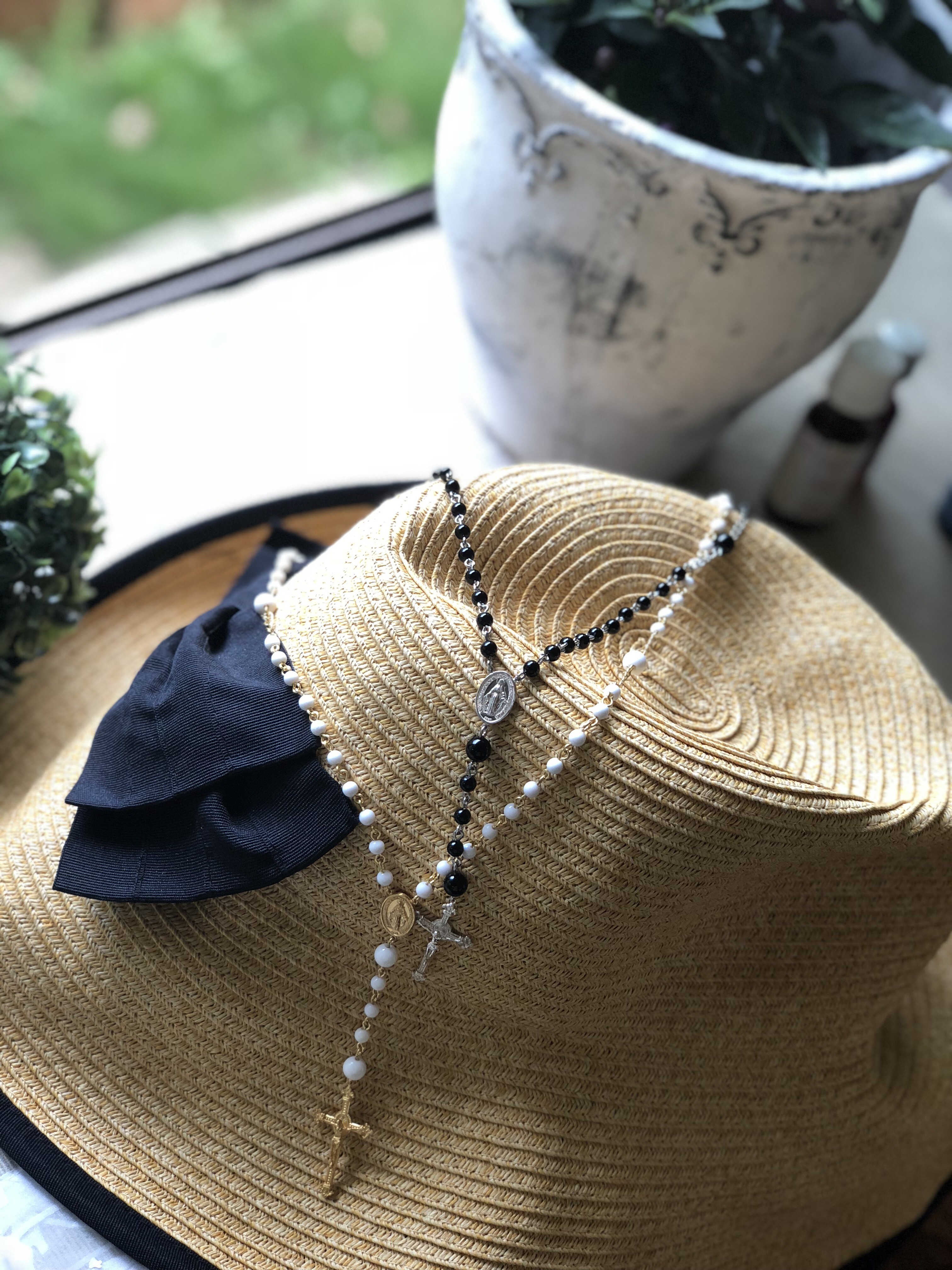 Original design Rosario silver925/ white agate.