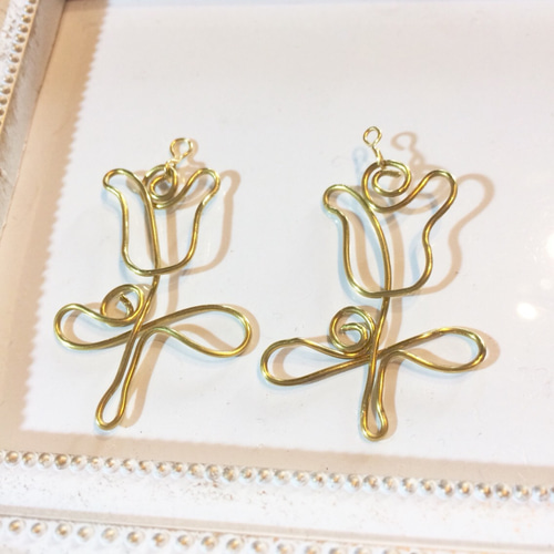 送料込☆ワイヤークラフト☆ワイヤーフラワー❁イエローゴールド