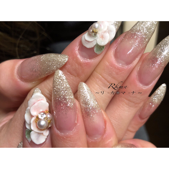 ラメグラ3Dフラワーnail♡ 1枚目の画像