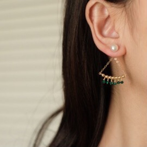 じばにゃん☺︎ 1点作品☆ 大粒エメラルドピアス　イヤリングに変更可能☺︎ 一粒 エメラルド ピアス イヤリング シルバー925 ピアス