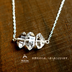 【sv925】ダイヤモンドクォーツ！贅沢３粒ネックレス 2枚目の画像