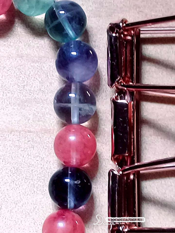 草莓晶、螢石手串珠Fluorite And Cherry Quartz Bracelet 第5張的照片