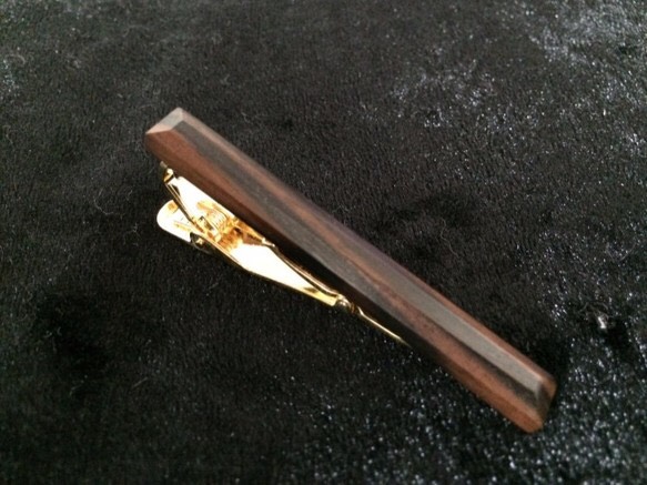 木製ネクタイピン　Ebony A