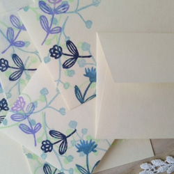 けしゴム版画「和紙の小さな封筒と便せんセット（ワイヤープランツと小さな花・ﾋﾟﾝｸ）」 4枚目の画像