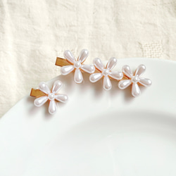パール　フラワー　ヘアピン　2個セット 1枚目の画像