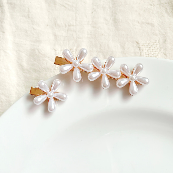 パール　フラワー　ヘアピン　2個セット 1枚目の画像