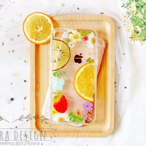 いちご＆オレンジ＆キュウイ 押しフルーツ』・.｡*・スマホケース 