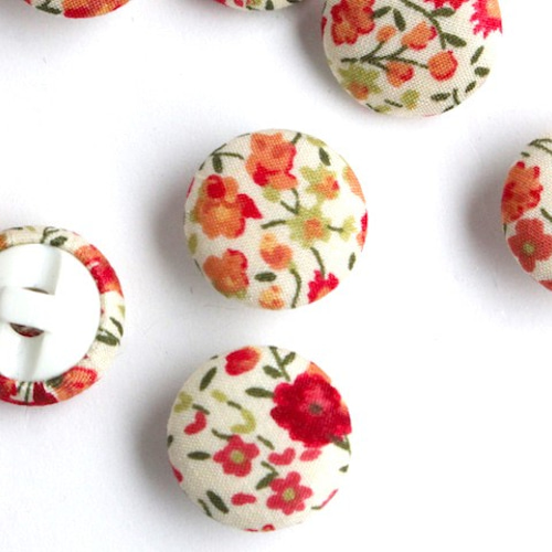 リバティプリント くるみボタン《小花レッド》16mm ○3個ワンセット