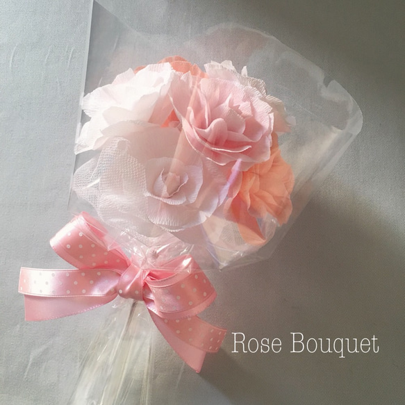 ペーパーフラワーのローズブーケ＜ピンク＞ アートフラワー SUI 紙のお