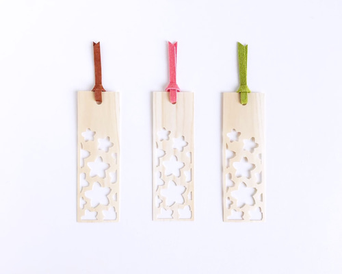 切り絵の栞［桜］ しおり・ブックマーク coharubi 通販 6900597