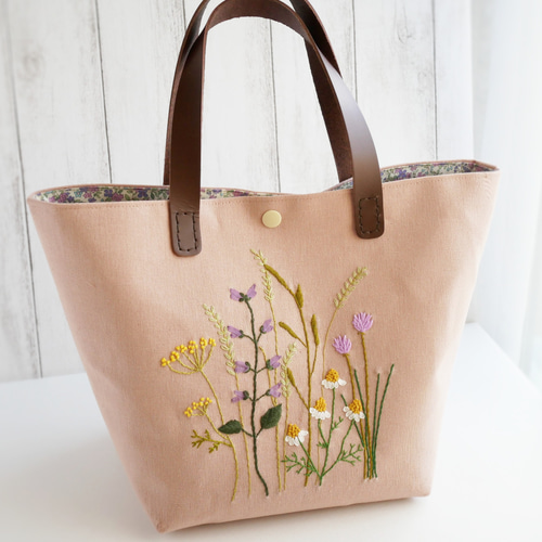 手作りバッグ　刺繍 GUのトートバッグに刺繍してみた！/刺繍の時間 - YouTube