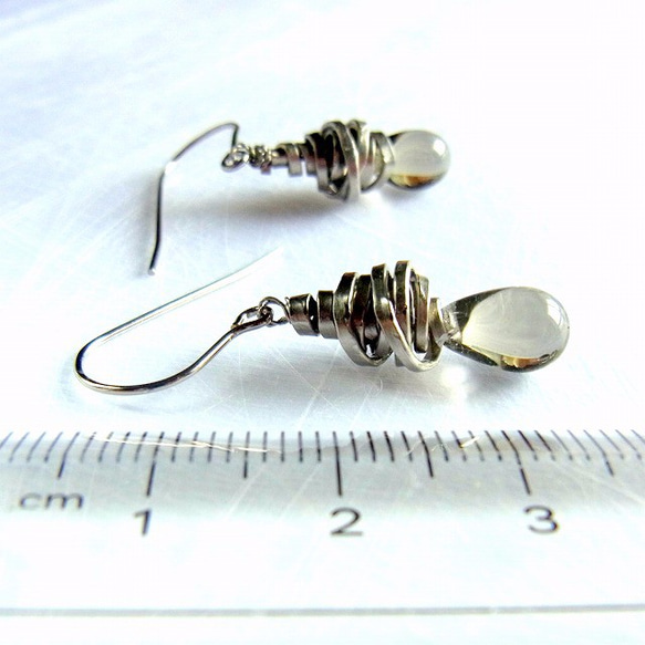 圓錐3  鈦金屬勾式耳環  也可變更成為夾式耳環 第4張的照片