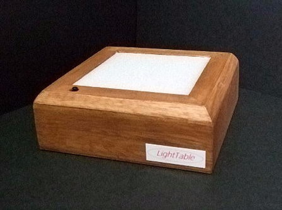 オルゴナイトなどレジン製品の展示用又は鑑賞用のLEDライトテーブル（S）送料無料 1枚目の画像
