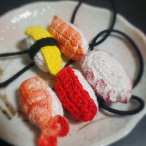 お寿司のあみぐるみ 編み図］お寿司ちゃんのあみぐるみ-きゃろりずむ