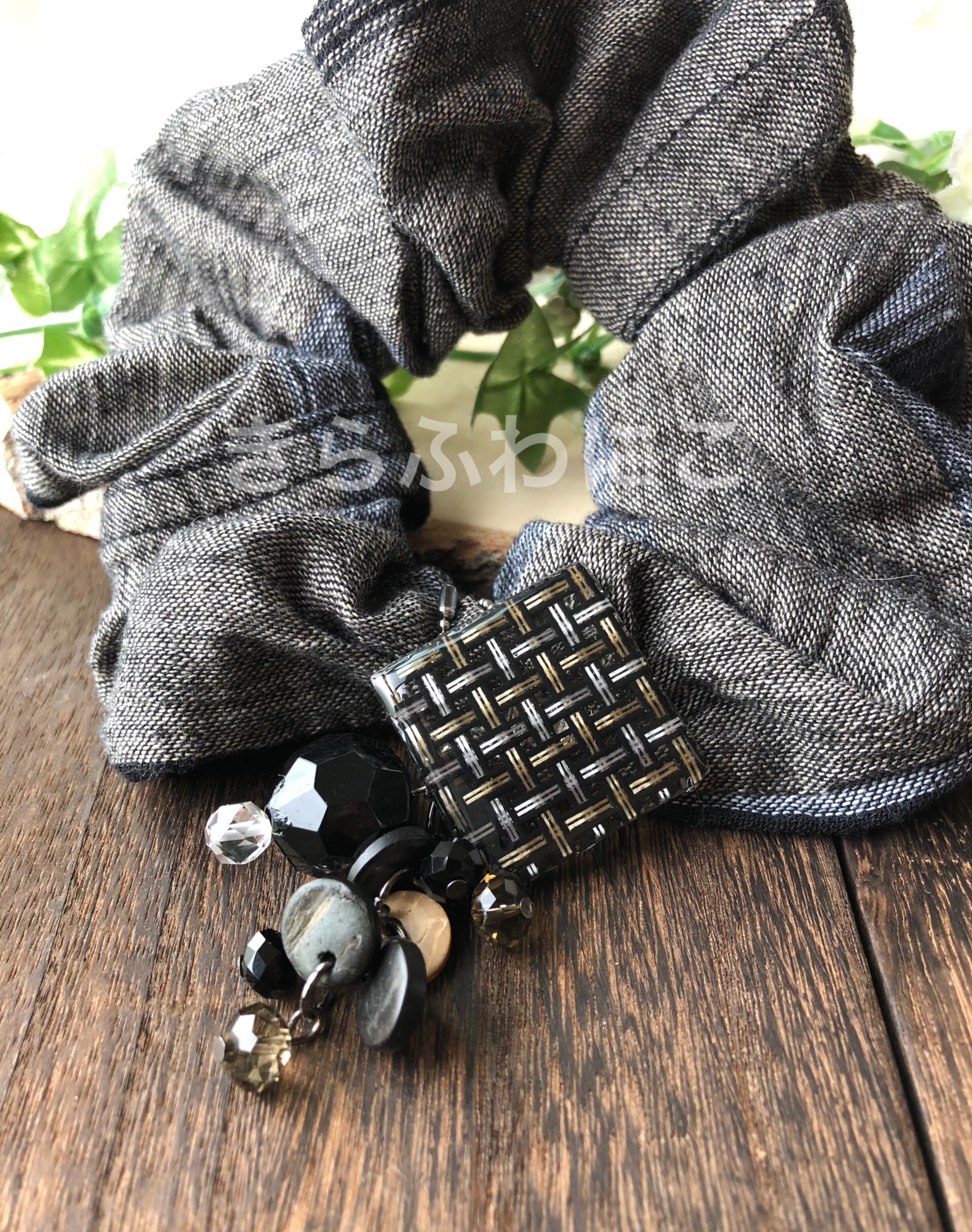 レジンヘアゴム　ブラック　グレー　パール　スクエア　かすみ草　シンプルレース レジンヘアゴム ブラック グレー パール スクエア かすみ草