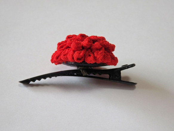《一点物》赤 ヘアクリップ 半くす ドーム型 かわいい つまみ細工 和風 浴衣 着物 成人式 入学式 スワロフスキー 2枚目の画像