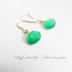 ＊再販＊14kgf  Green onyx pierce 2枚目の画像