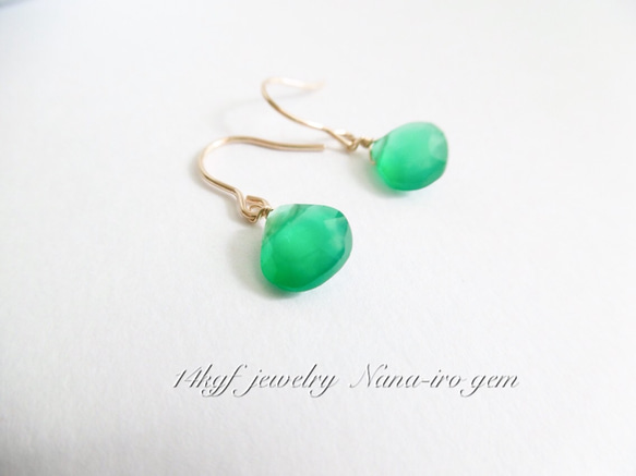 ＊再販＊14kgf  Green onyx pierce 2枚目の画像