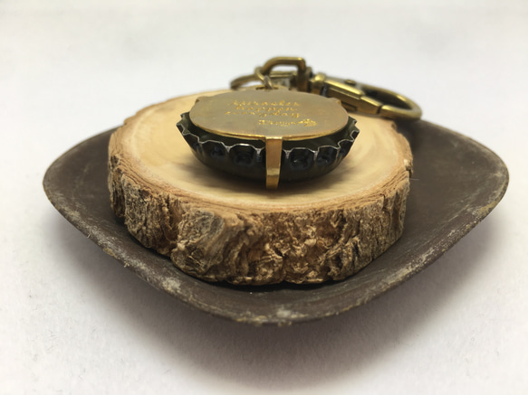Boliy's 手工黃銅鑲啤酒瓶蓋/鑰匙圈/復古/項鍊/兩隻木槌 第3張的照片