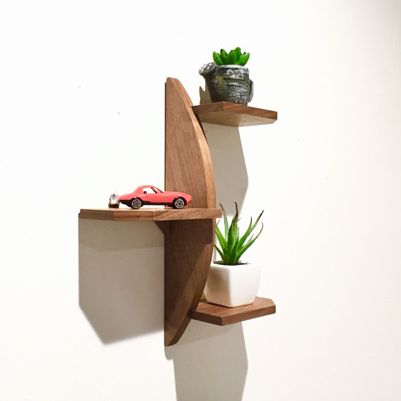 ウォールシェルフ#05☆壁掛け3段ラック【互い違い】画鋲やネジで簡単