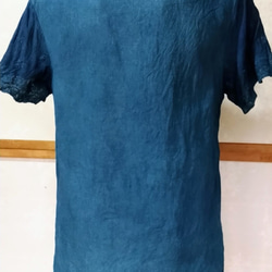 正藍染(天然発酵灰汁建て)　ヘンプ&オーガニックコットン布帛のシャツ　伸びない生地のTシャツ　レディース 5枚目の画像