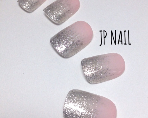 &Co. 高品質ネイルチップ【ヌーディー×ラメグラデーション】大人　美爪 &Co. 高品質ネイルチップ【ヌーディー×ラメグラデーション】大人