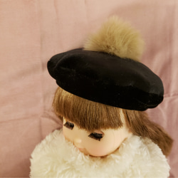 ソランちゃん ベロア ファーポンポン付き ベレー帽 2枚目の画像