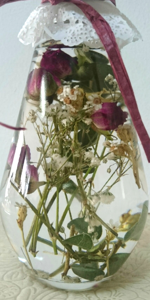 小花が可愛いガーデン風のハーバリウム roseraie 5枚目の画像