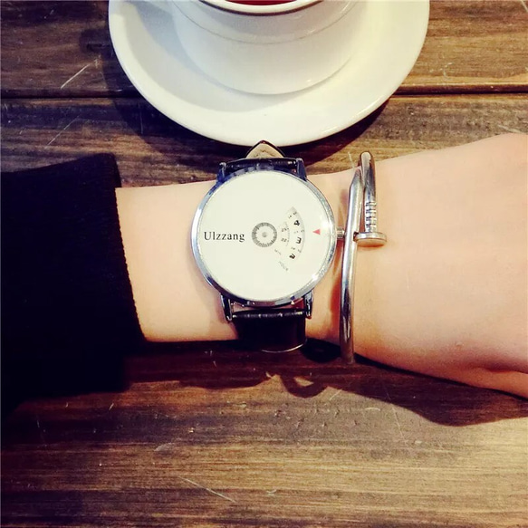 男女兼用    シンプル上品な腕時計 単品価格 3枚目の画像