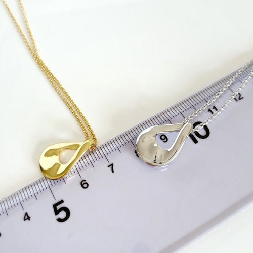 再販サージカルステンレス☆ハンマー打ち凸凹ドロップロングネックレスSALE6点 累計販売数 550点以上】長さ調節可能♡ サージカルステンレス