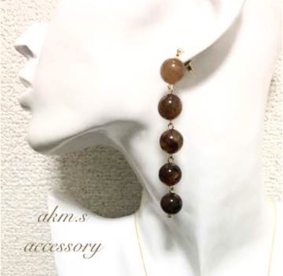 ブラウン天然石風5連ピアスorイヤリング 3枚目の画像