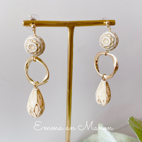 チタンポスト アレルギー対応 アンティーク風 ビーズ 3連 ヴィンテージ  