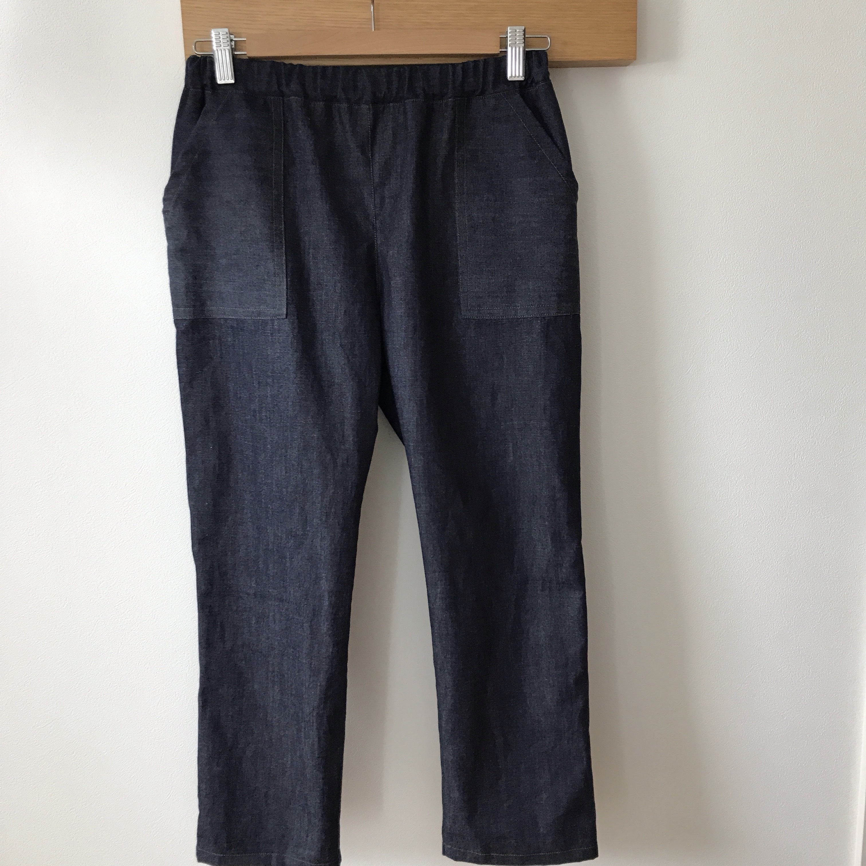 国産デニムのテーパードパンツ＊インディゴ［受注製作］