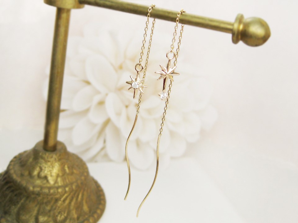 K10ゴールドスターピアス (ダイヤモンド)