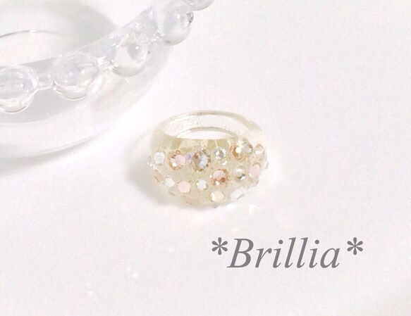 【再再再々...販】*Brillia*スワロフスキー＊アクリルジュエルリング 1枚目の画像