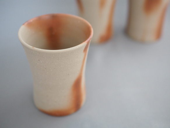 備前焼ビアマグ（くびれ）（緋だすき） 4枚目の画像