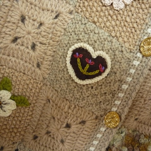 手編みパッチワークキルト風のカーディガン ニット・セーター ﾆｯﾃｨﾝｸﾞ