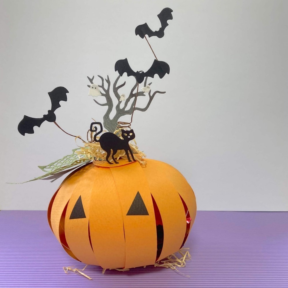 ハロウィン 子猫とジャック・オー・ランタンの絵画ハンドメイドパステル画アート原画 ハロウィン 子猫とジャック・オー・ランタンの絵画ハンドメイ