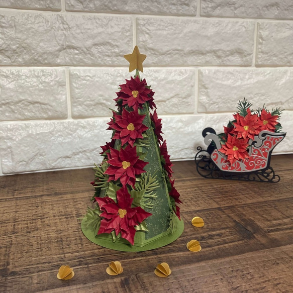 ポインセチアのクリスマスツリー 7枚目の画像