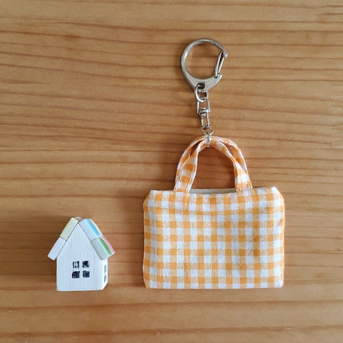 【専用】バーバリー ノバチェック ミニポーチ バッグチャーム キーリング 専用】バーバリー ノバチェック ミニポーチ バッグチャーム